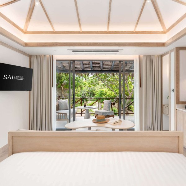 6-Deluxe-Garden-Villa-Bed-View