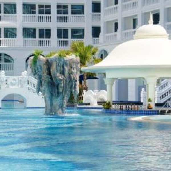 Azure-Pool-Bar1-1-390x250