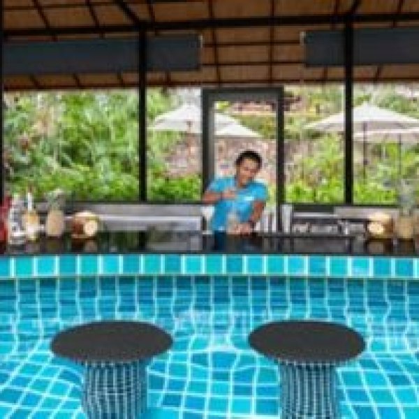 imgi_53_cy-hktcp-below-23-20613_Wide-Hor